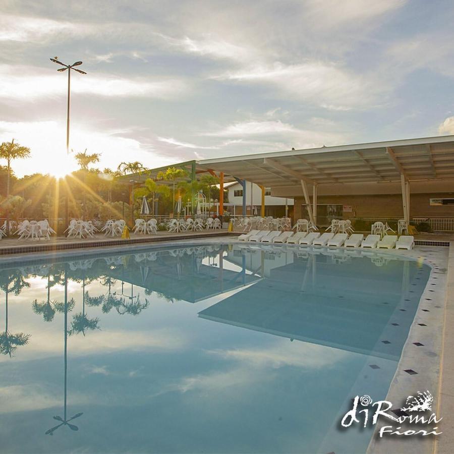 Caldas Novas - Diroma Fiori - Incluso 1 Acesso Ao Acqua Park Vulca - Oficial Екстер'єр фото
